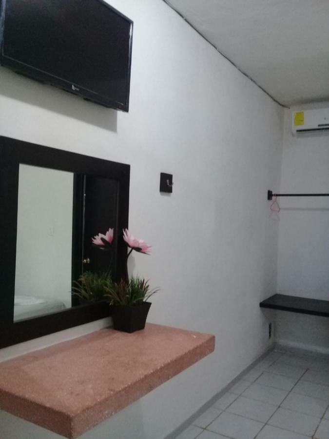 Hotel 41 Valladolid バリャドリッド エクステリア 写真